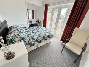 Bedroom- click for photo gallery